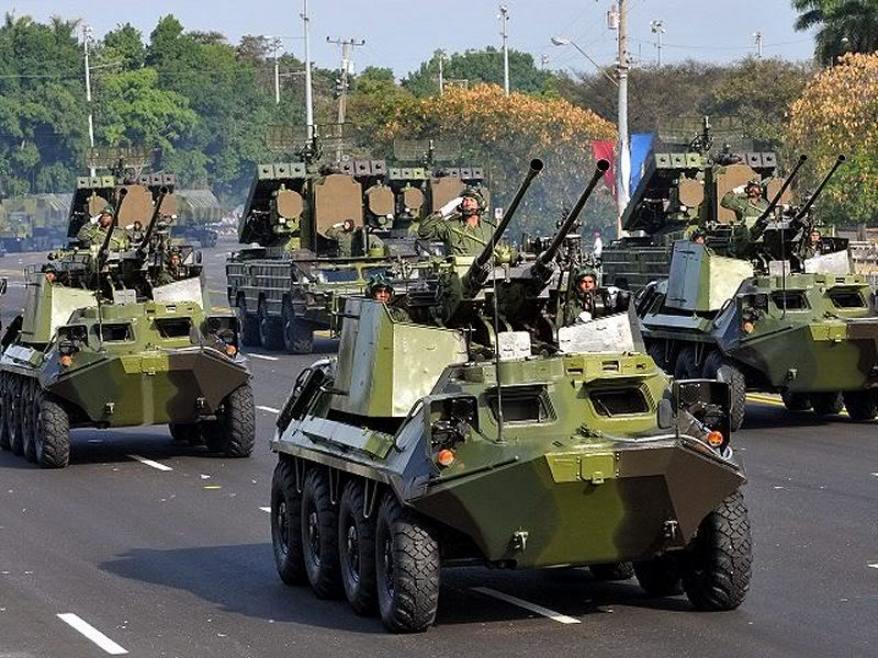 Armée Cubaine Btr-60_with_zu-57-2_turret_cuban_cuba_army_military_parade_havana_revolution_square_april_16_2011_003