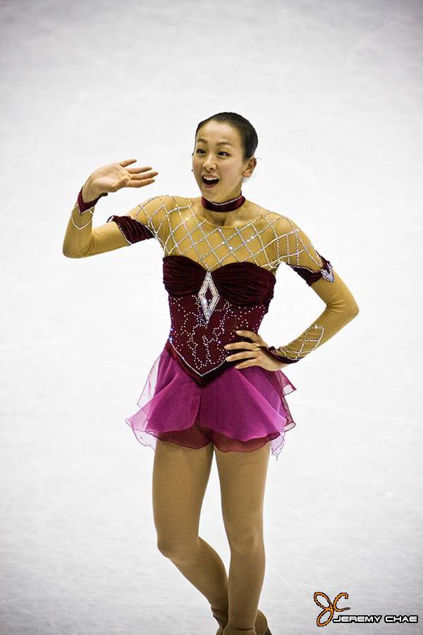 The Best Dresses In Figure Skating 2007-2008SP1masqueradewaltz1