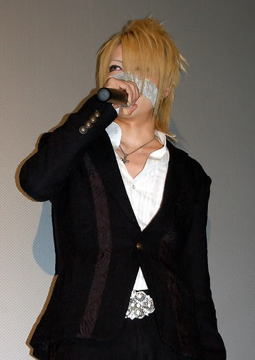 GazettE (Visual kei) - Pgina 12 Reita1536