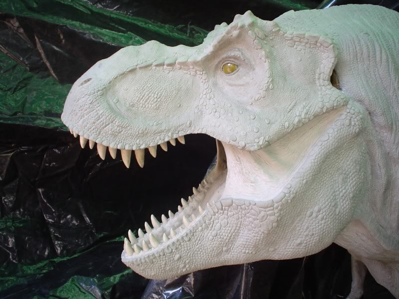 Scultures de Spinosaure et de T-Rex Bis2-1