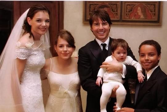 tom cruise Tom-cruise-katie-holmes-family-1