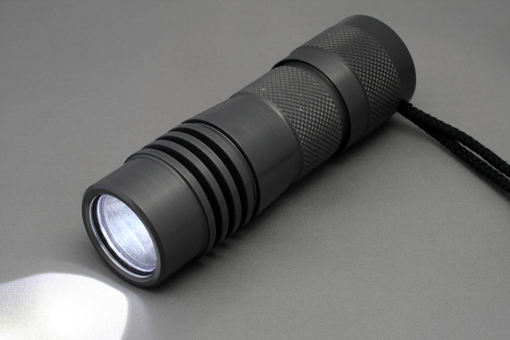 Revue : lampe Barbolight B04 Barbo01