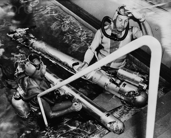 (document historique) la Submariner testée par Rebikoff en 1953 Corbis-U1316025INP_zps02d3ceae