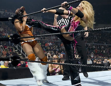 trish lita vs jacqueline Trish115