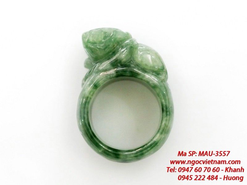 Ý nghĩa của nhẫn tỳ hưu cho nam khiến bạn ngạc nhiên MAU-3557-Nhan-lien-ty-huu-ngoc-cam-thach-Jade