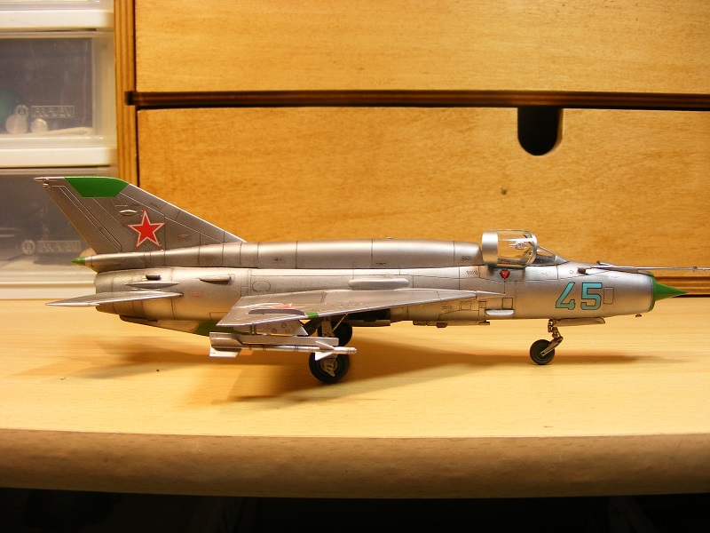 MiG 21 SMT - Fujimi - 1/72 2013-07-11012_zps747d18ff