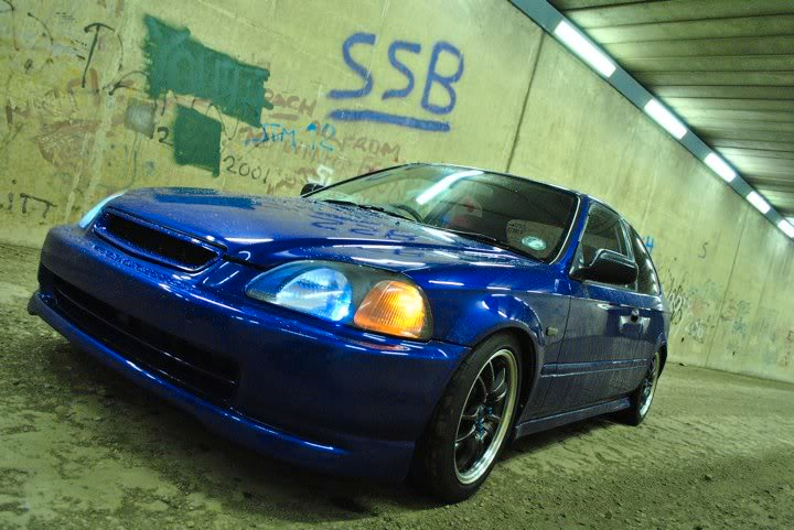 my b16 super sonic blue civic 12324_380552824694_841629694_355866