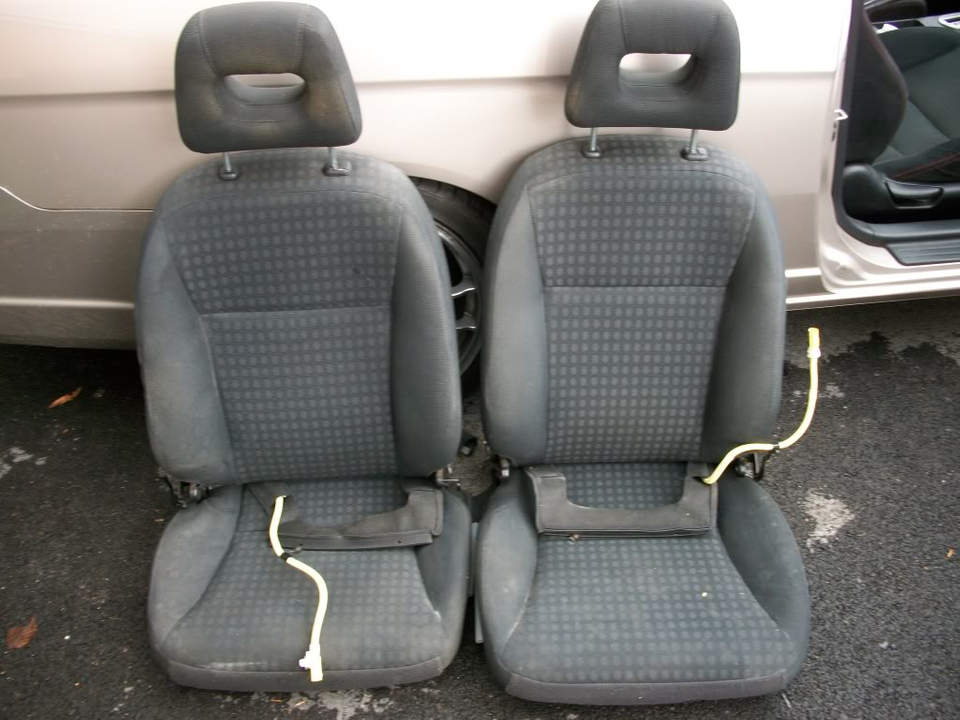 EM2 OEM Seats + Airbags 100_0800