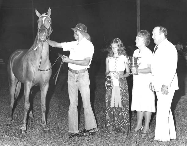 The BEST of Walking Horse Trivia! - Page 5 HFsmisspersonality