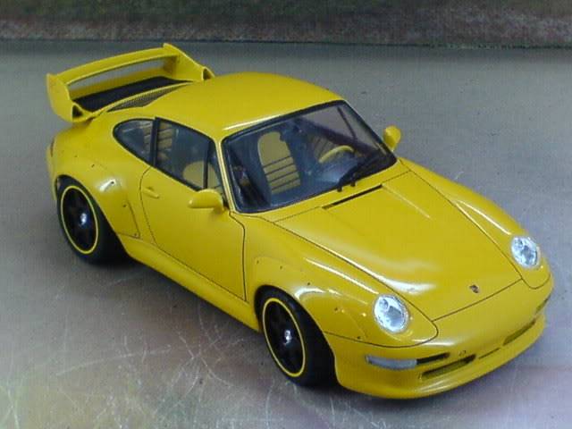 Porsche 911 Carrera GT Tamiya/Revell DSC00028