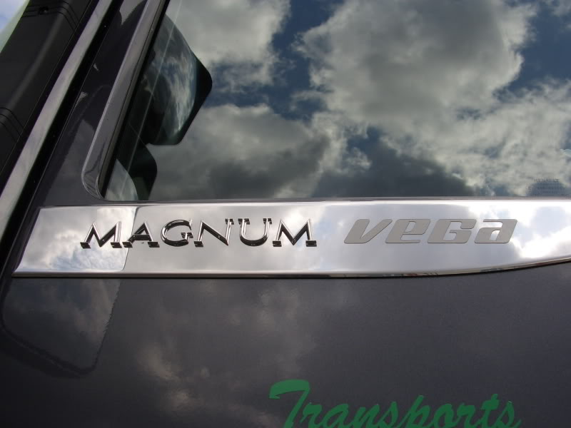 Renault Magnum VEGA STA44015
