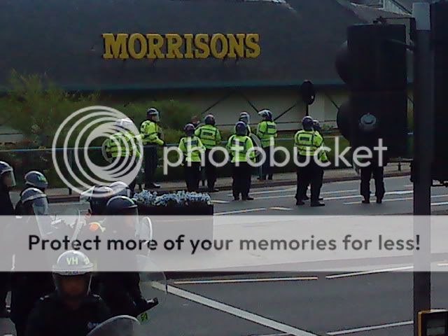 "English Defence League (EDL)" protest in my home town! DSC00306