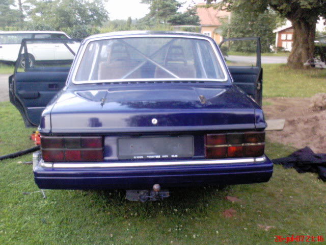 Ole`s volvo 240 v8 DSC00152-1