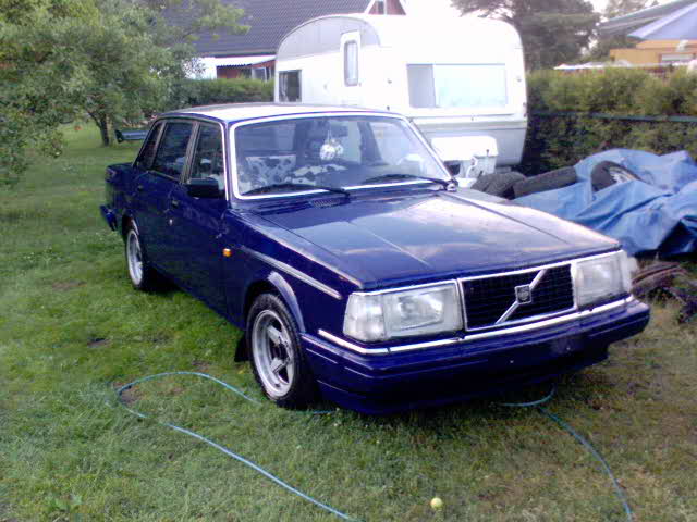 Ole`s volvo 240 v8 DSC00169