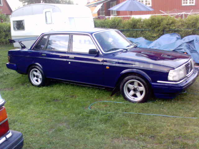 Ole`s volvo 240 v8 DSC00170