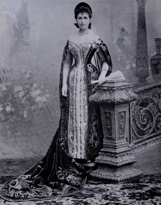 Vestido oficial de los Romanovs - Página 2 ComtesseFredericz