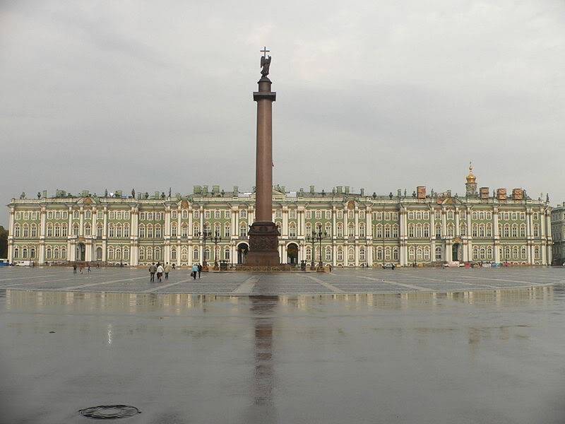Palacios y Castillos de la Realeza y  Nobleza - Página 5 800px-Winter_Palace_St__Petersburg_