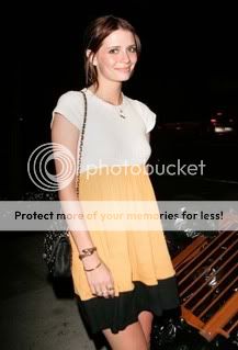 style star "" ..   :) Mischa-barton-richie-dinner-04