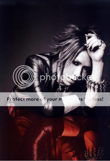 The Gazette - Pagina 14 Aoi3