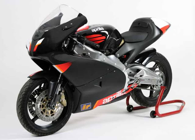 rs250 race version. ada jual ka? Apriliars250pista