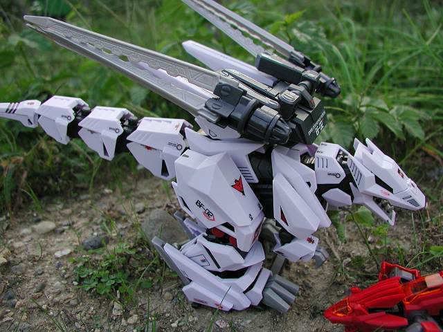 ZX Omega/Alpha Class Zoids Berserk_fuhrer_vga