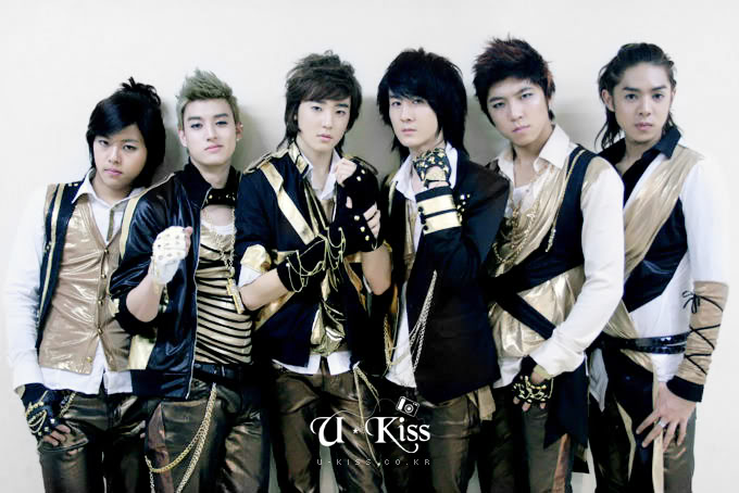 U-Kiss 2055263845_e0222200_01