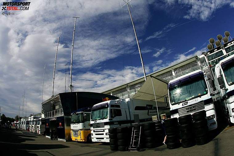 F1 Mania Paddock04