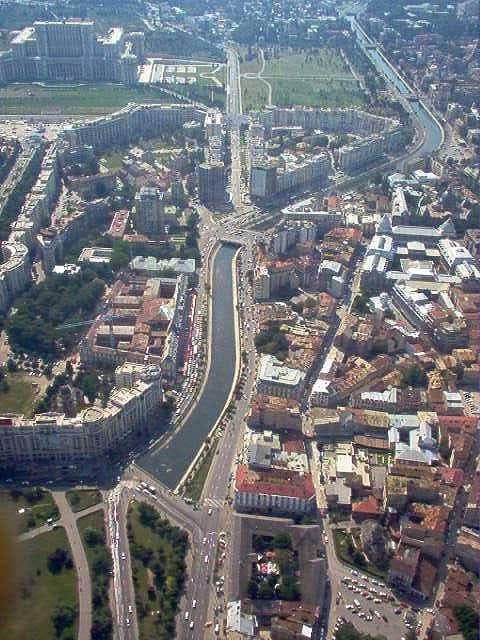 Poze din orasul vostru Bucuresti-din-zeppelin-45