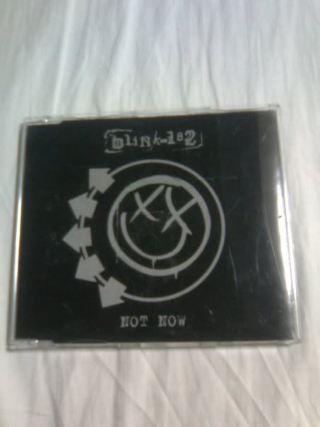 koleksi extreme fans blink-182 (masuk! dijamin mupeeeng!!) N1420792404_30159594_5679