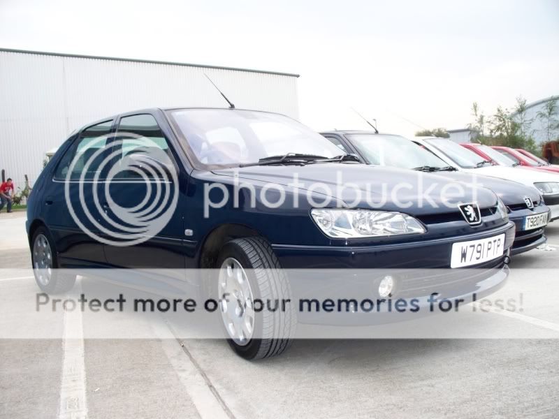 Peugeot 306 1.6 Blue 2000 'W' Pictur20_800x600