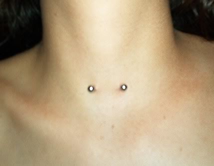 Tatuajes y piercings: ¿Qué ocurre a nivel energético? My_Throat_Piercing2