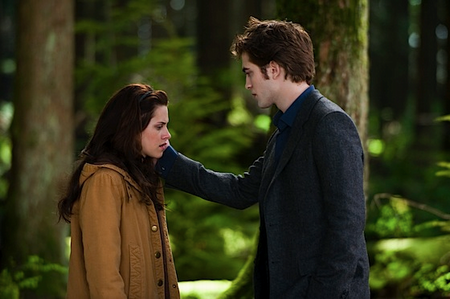 Срещи в Здрача: Edward---bella-new-moon-lrg