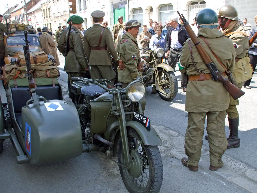 Photoscope: motocyclette et side cars Gnome & Rhône DSCF3638_edited