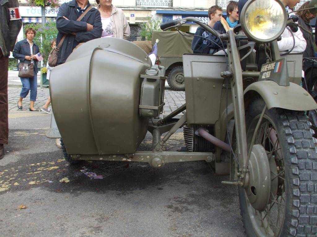 Photoscope: motocyclette et side cars Gnome & Rhône DSCF9894