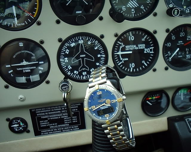 Breitling - La montre de pilote du jour - Page 3 AerospacePAF4