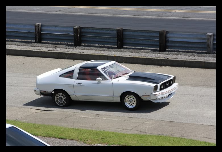 mustang - 14e Super Ford Show-8 août 2009,si pluie 9 août-Mtl. Mustang - Page 3 Img2998vert