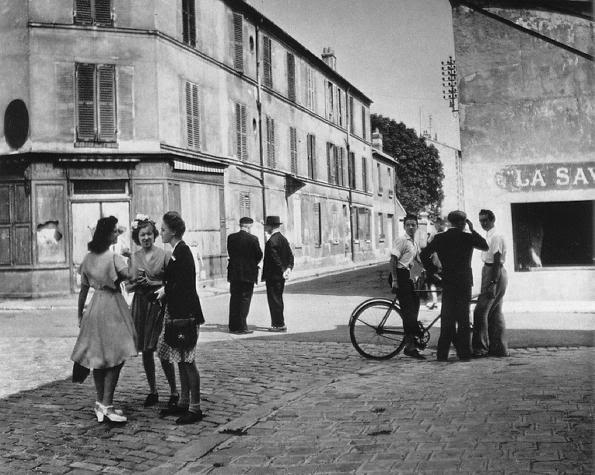 Robert Doisneau Largesundayarcueil