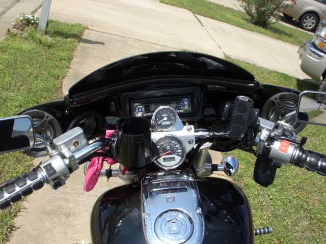 VTX 1800 with fairing FOR SALE Knives4sale006