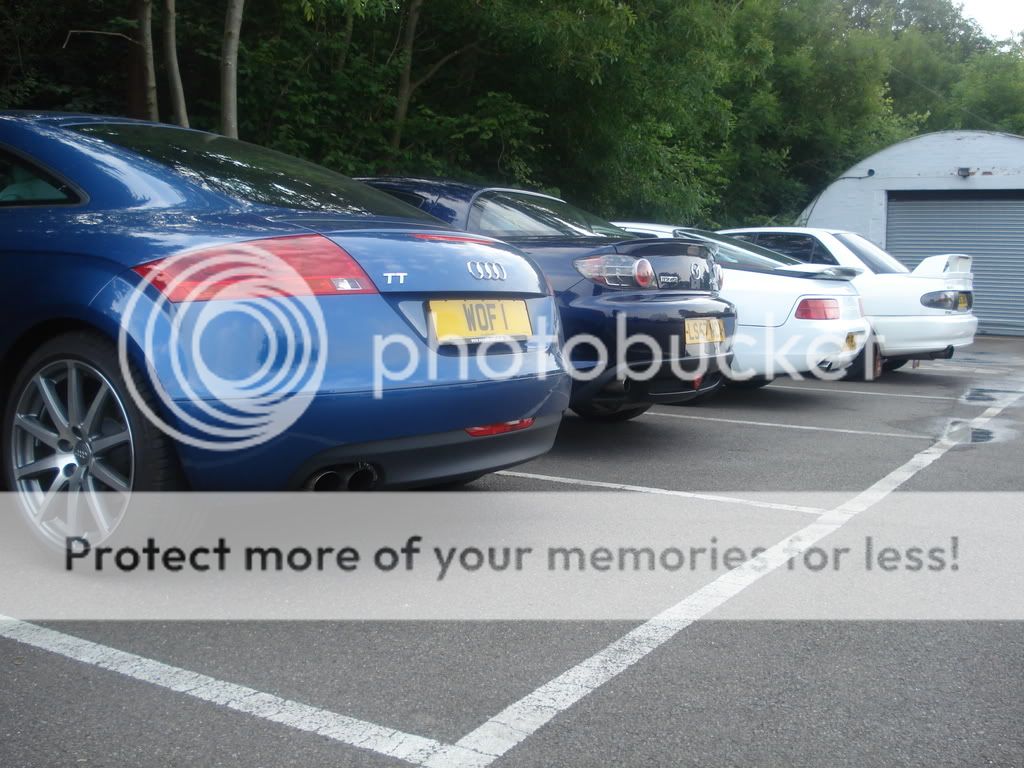 Fitzy's Track Day Pictures.......Bedford Autodrome 25/07/08 DSC02443