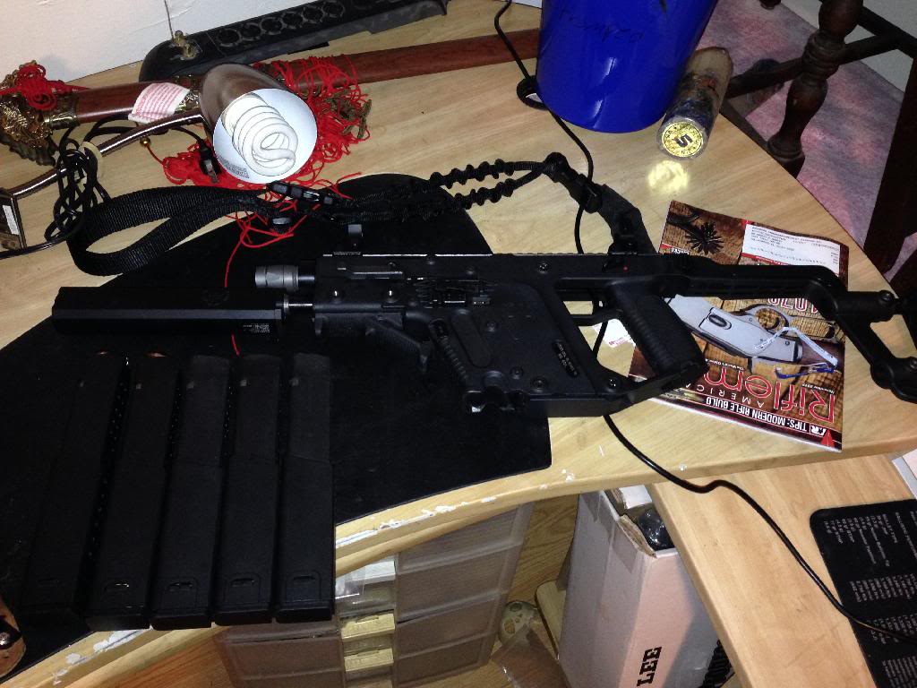 KRISS Vector (TRADED) 88F1AD03-3691-4D9D-B3BF-781BE18924CC_zpsz23vnklv