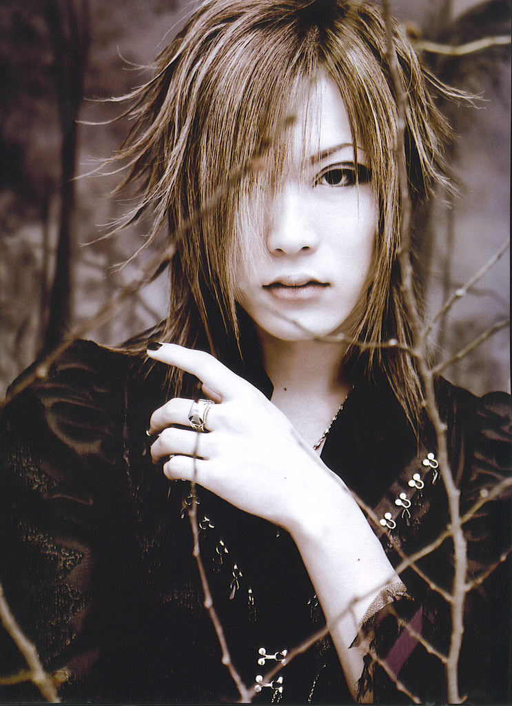 The Gazette Uruha01