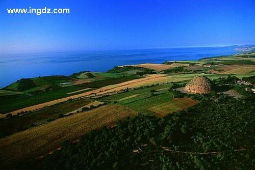 السياحة في الجزائر Tipaza