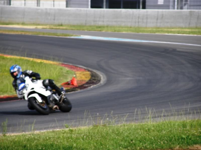 Curso Conduccion Nogaro 8/8/2008 P8080326