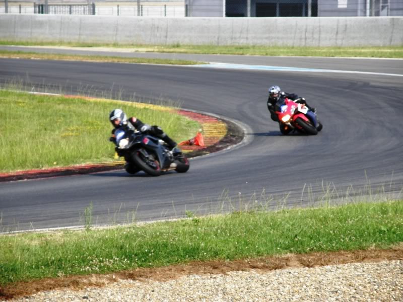 Curso Conduccion Nogaro 8/8/2008 P8080336