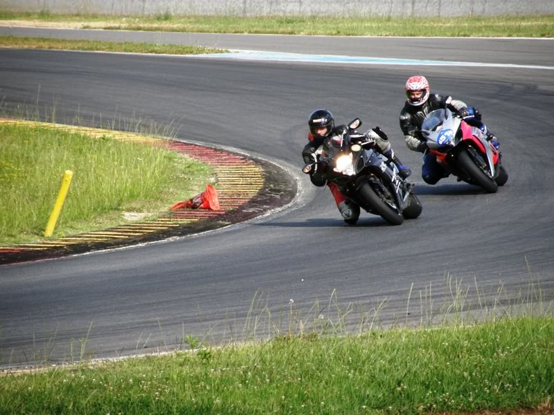 Curso Conduccion Nogaro 8/8/2008 P8080337