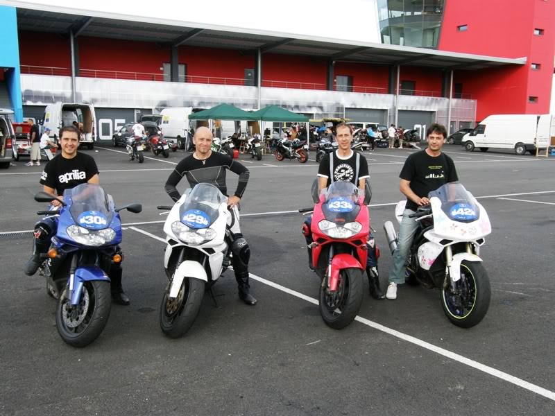 Curso Conduccion Nogaro 8/8/2008 P8080386