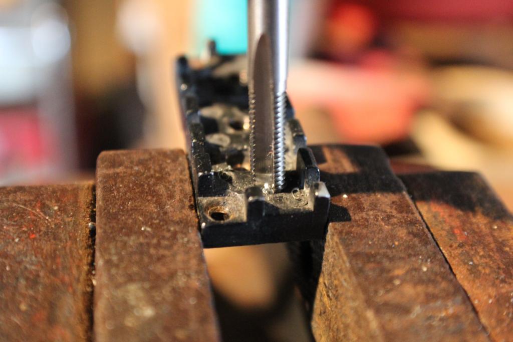 Repairing stringlock - A stringlock repair in pictures... IMG_0034