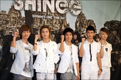 [05.08.10] SHINee đã hoàn tất các ảnh cho Star Hwabo 100804_shineefineday_1-460x305