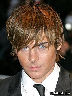 مين احلى زاك وهو كبير ولا صغير Zac-efron-3