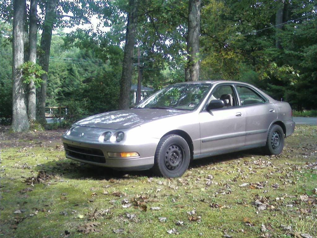 97 INTEGRA 4-DOOR F/S Car2